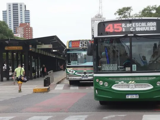 paro de colectivos en el AMBA